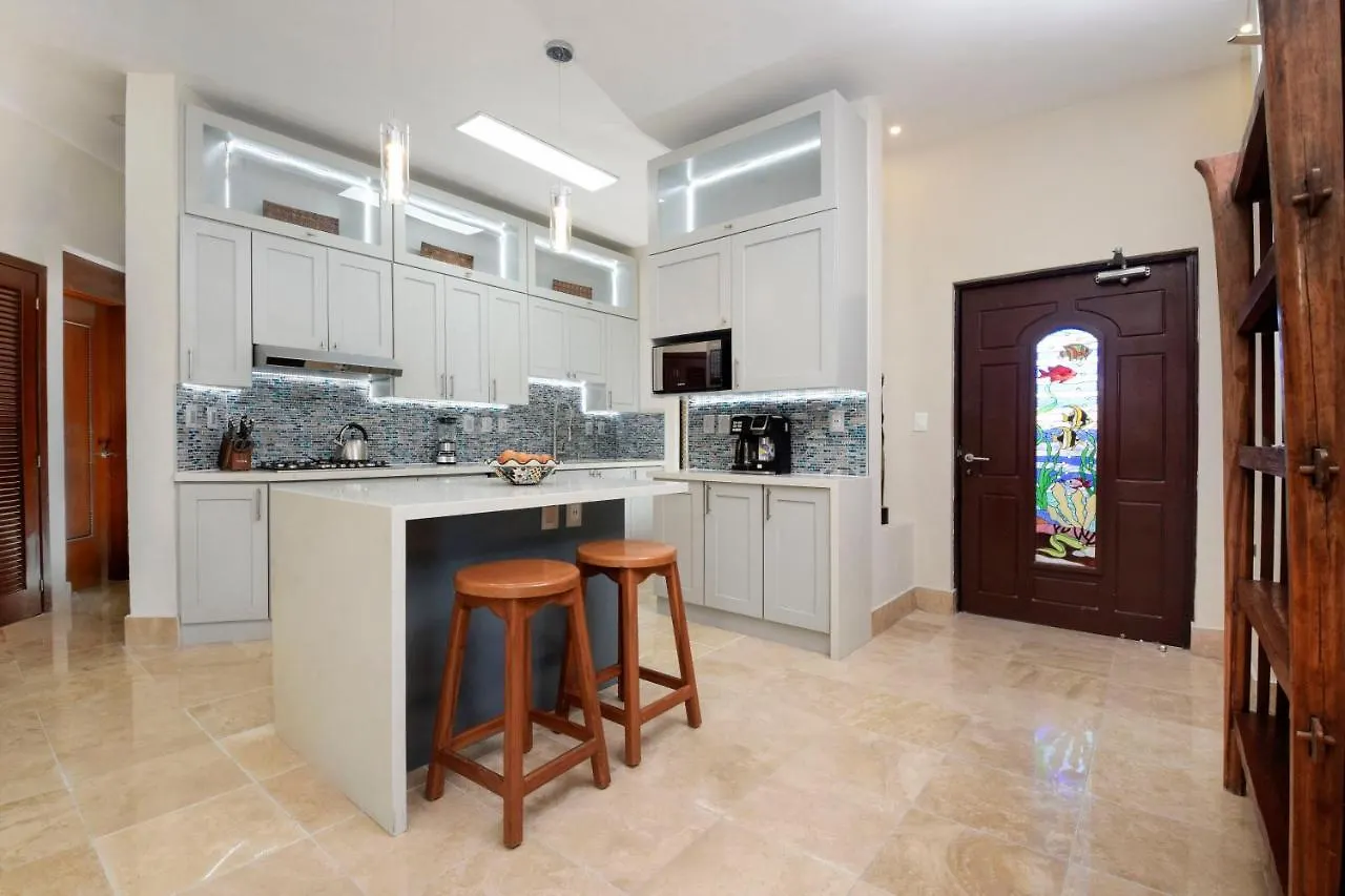 Apartment Oceanfront Condo Luna Encantada With Pool And Great Rates Luna A2 Playa del Carmen