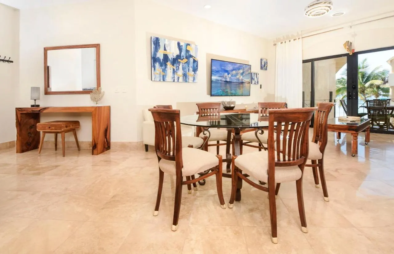 Oceanfront Condo Luna Encantada With Pool And Great Rates Luna A2 Playa del Carmen