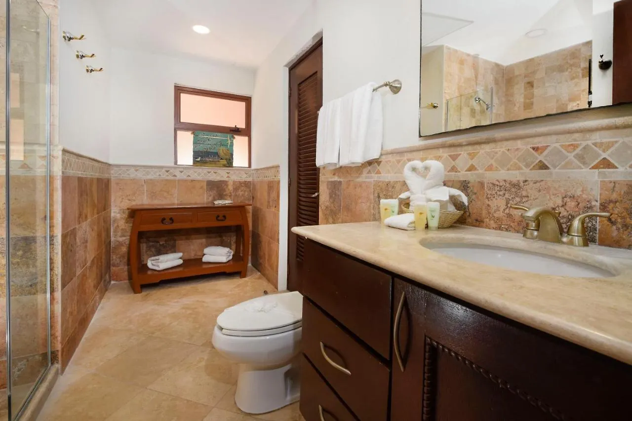 Oceanfront Condo Luna Encantada With Pool And Great Rates Luna A2 Playa del Carmen Mexico