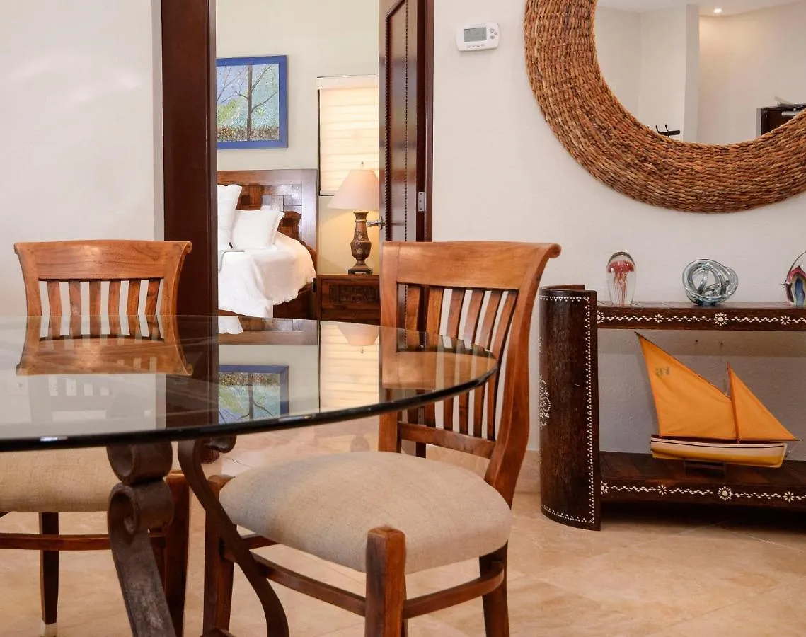 Apartment Oceanfront Condo Luna Encantada With Pool And Great Rates Luna A2 Playa del Carmen