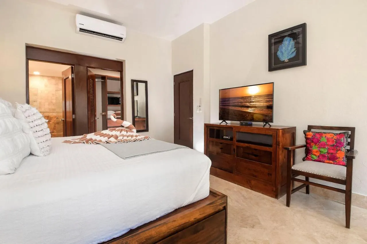 Apartment Oceanfront Condo Luna Encantada With Pool And Great Rates Luna A2 Playa del Carmen